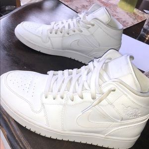air Jordan 1 mid